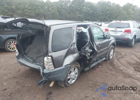 2003 Ford Escape Xlt from USA, damaged, VIN 1FMYU93113KB94431